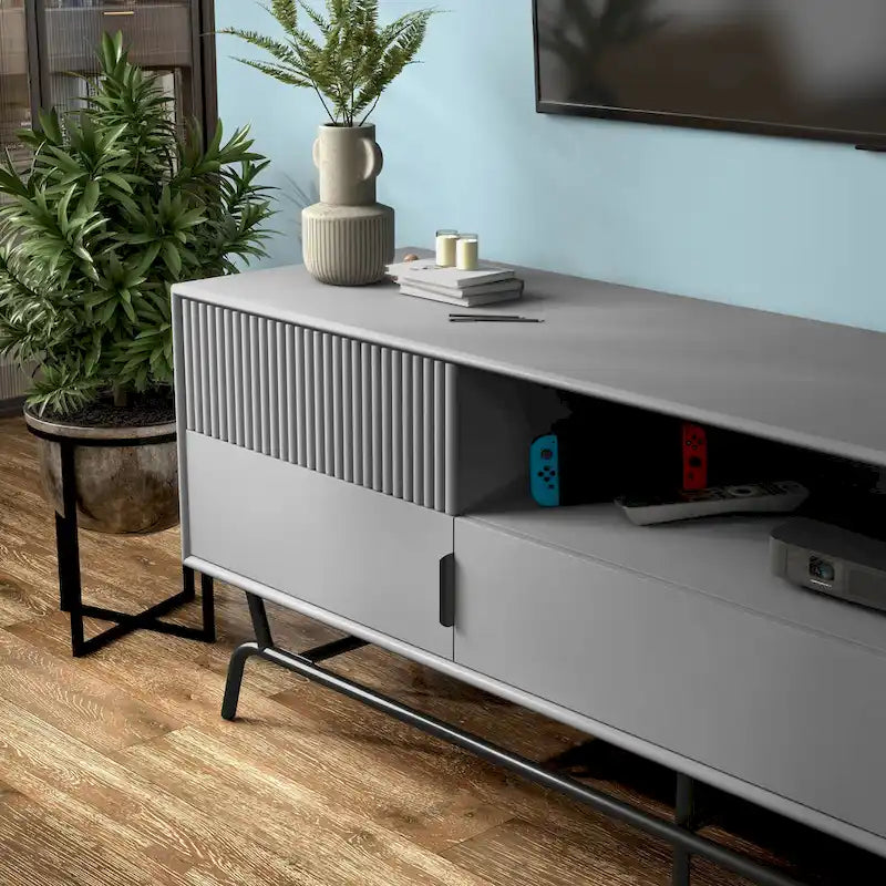 Meuble TV moderne de 60 pouces avec 3 tiroirs et trou pour câbles