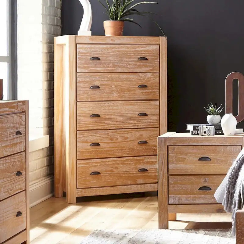 Commode à 5 tiroirs en bois massif Montauk